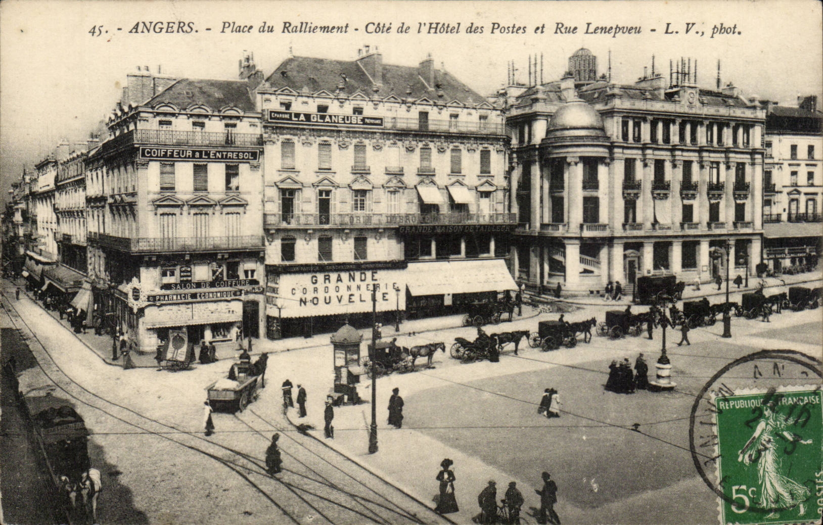 Angers CPA Place du Ralliement Cote de l'hotel des postes et rue Lenepveu