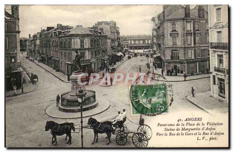 Angers CPA Panorama de la place de la Visitation Statue de Marguerite d'anjou Vers la rue de la gare et rue d'Anjou