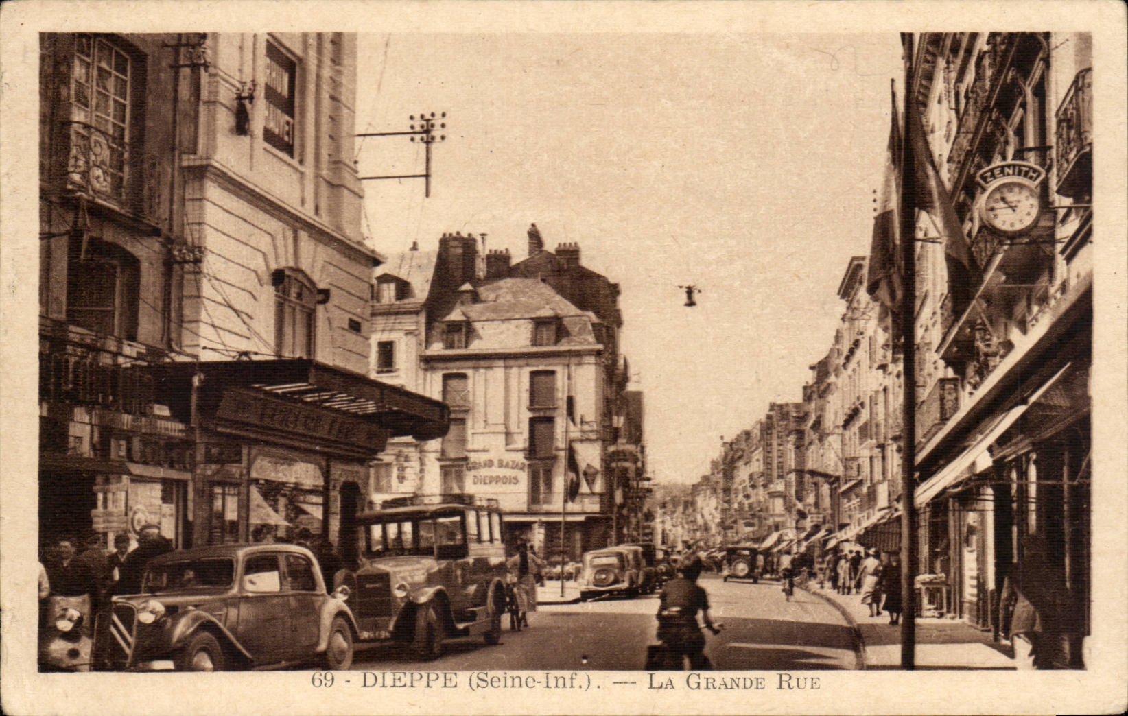 CPA Dieppe La grande rue