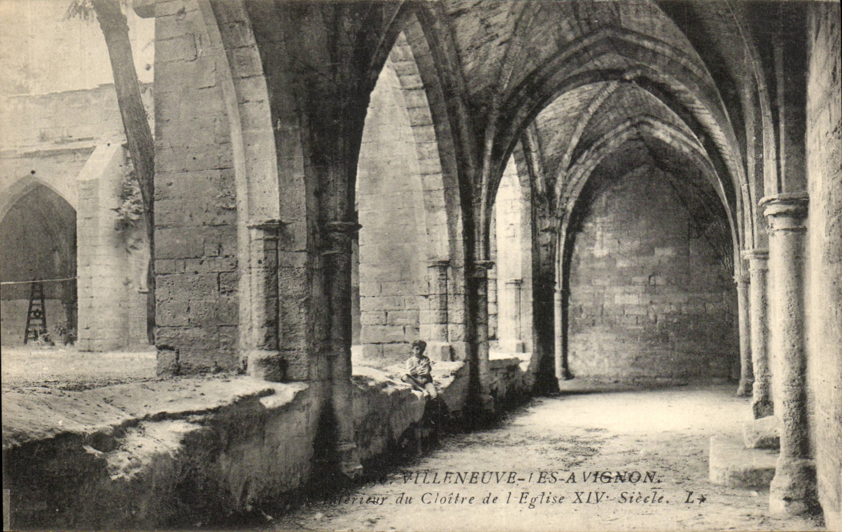 Intérieur du Cloître de l'Église — Villeneuve-lès-Avignon — XIVe siècle