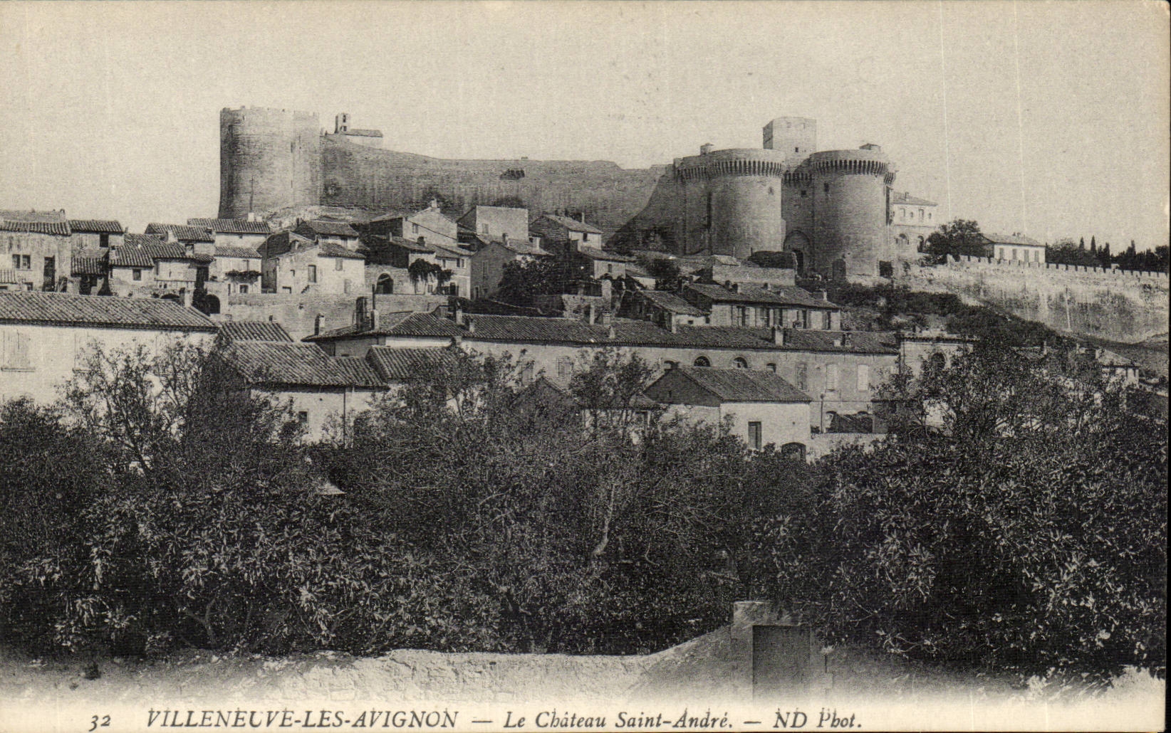 Villeneuve-lès-Avignon — El Castillo de San Andrés — ND Pbot.