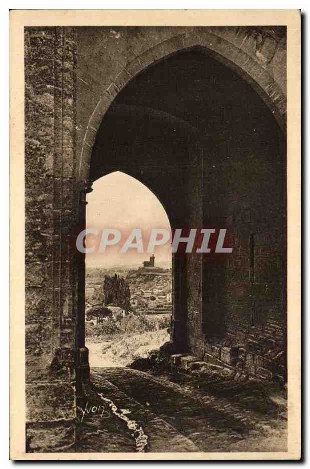 Puerta de entrada del Castillo de VILLENEUVE-les-AVIGNON (Gard) — Torre de Felipe el Hermoso — Ediciones d'Arte YVO, París