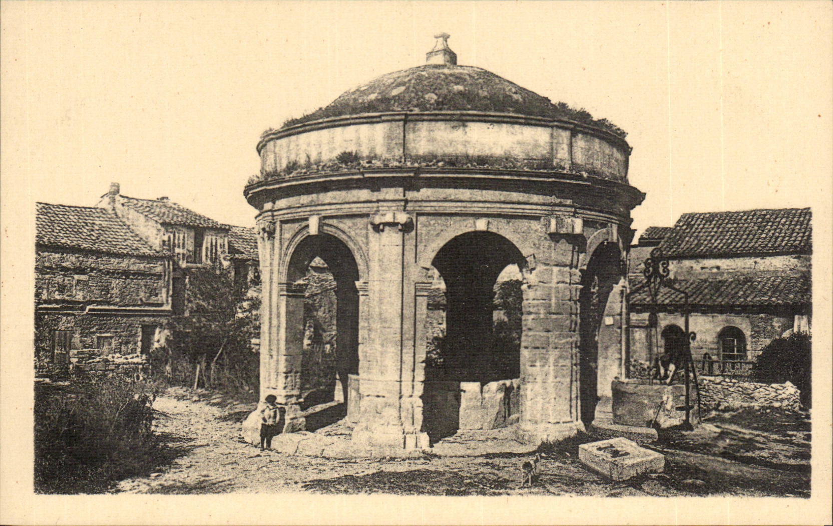 Villeneuve-lès-Avignon — Ancienne Chartreuse, la Fontaine Saint-Jean (XVIIe s.) — Lévy et Neudien, Paris