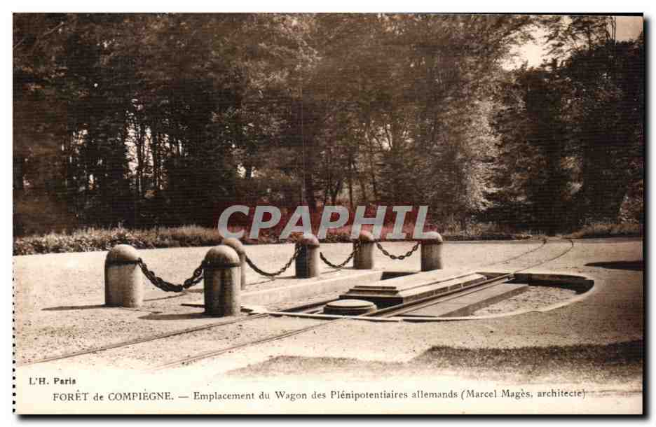 CPA Foret de Compiegne Emplacement du wagon des plenipotentiaires ( Marcel Mages )