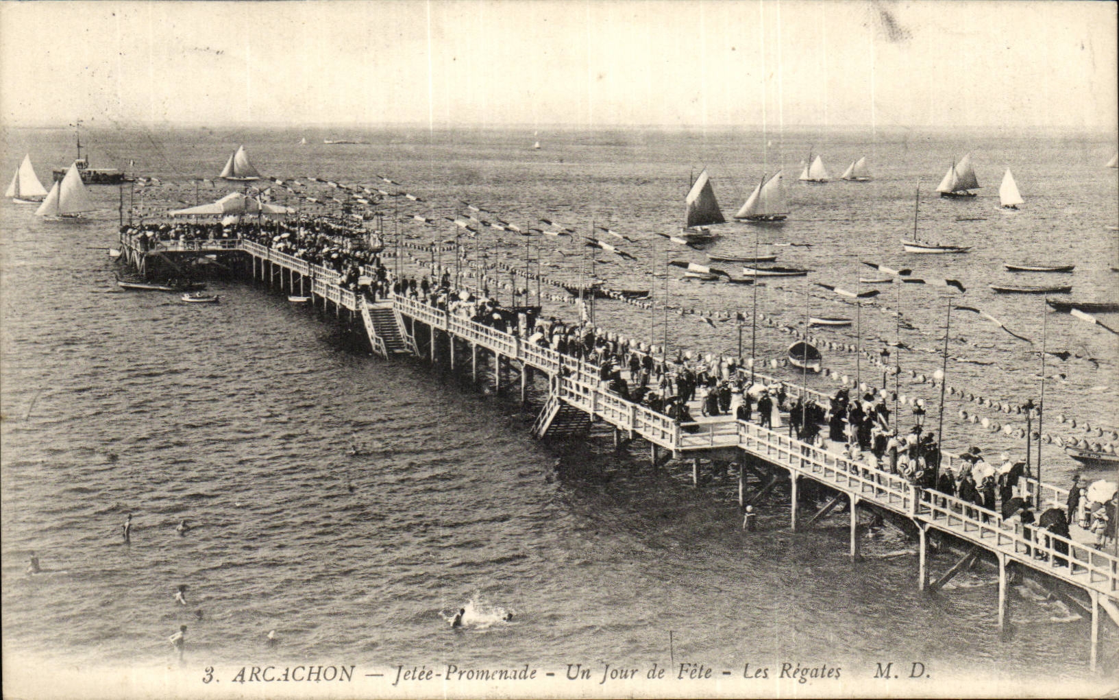 Arcachon — Jetée-Promenade — Un Jour de Fête — Les Régates — M.D.