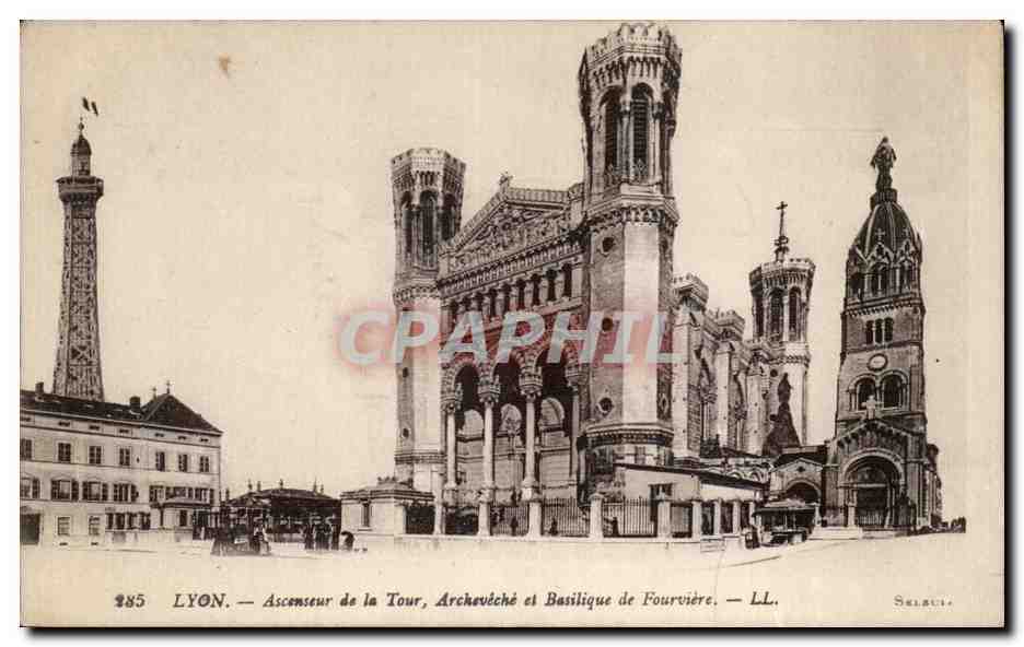 Lyon CPA Ascenseur de la Tour Archeveche et basilique de Fourviere