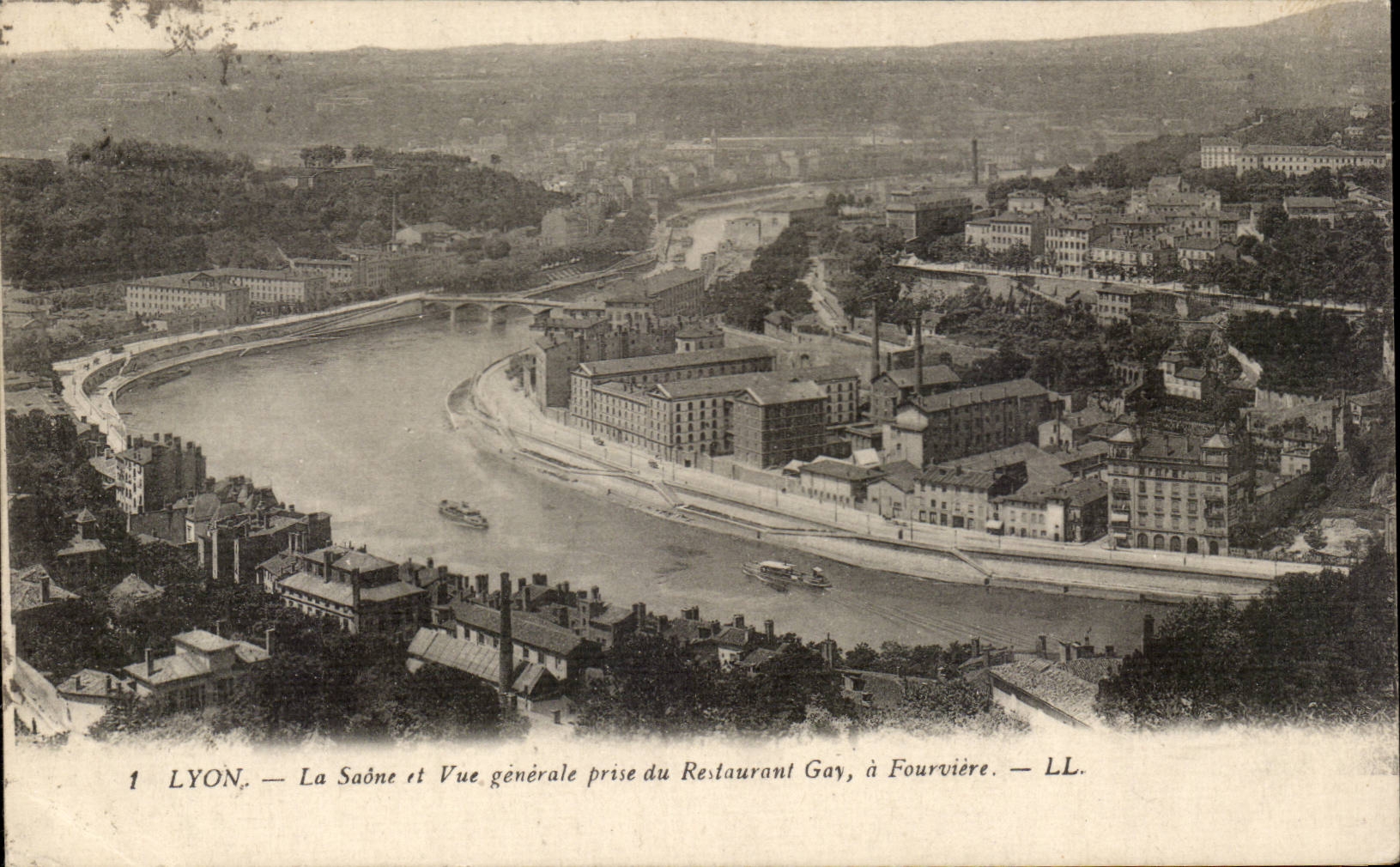 CPA Lyon La SAone et vue generale prise du restaurant Gay a Fourviere