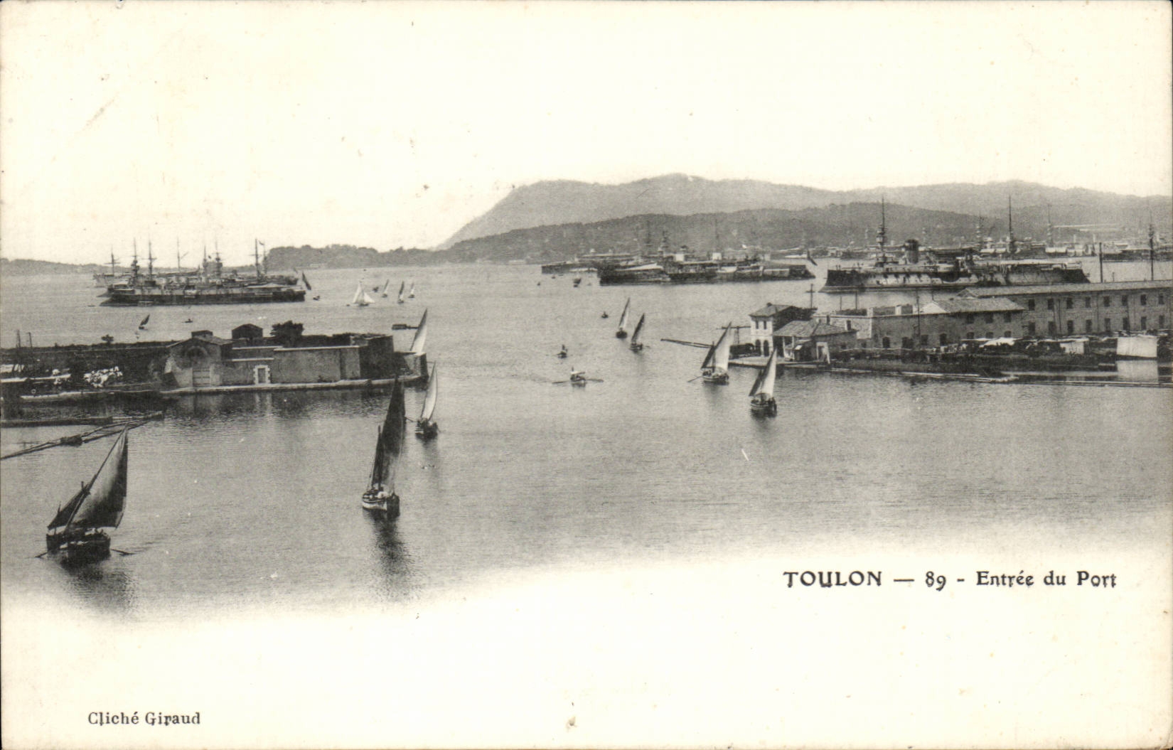 Toulon CPA Entree du port