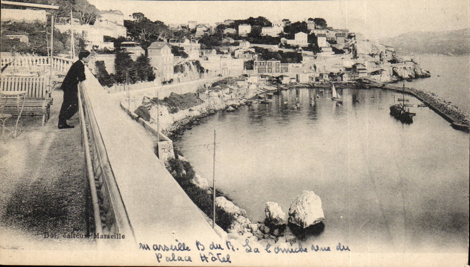 CPA Marseille la corniche vue du Palace Hotel