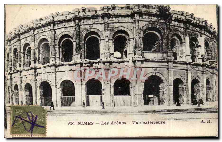 Nîmes — Les Arènes — Vue extérieure — A.R.