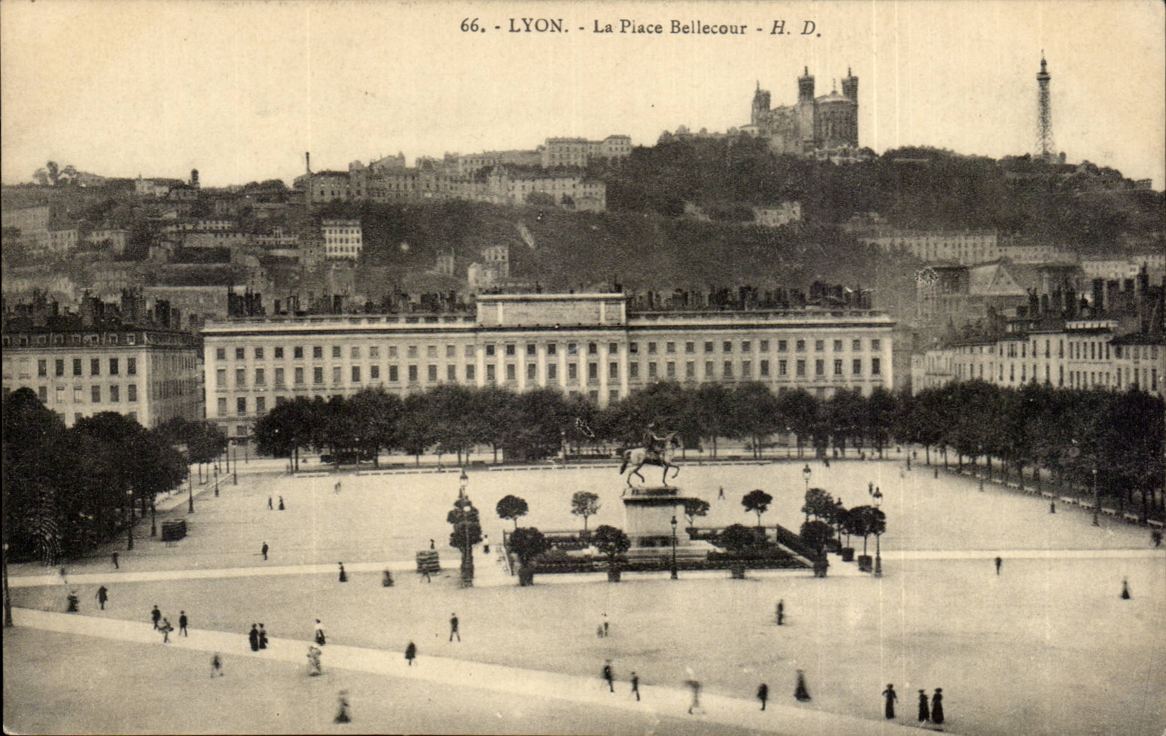 CPA Lyon Place Bellecour