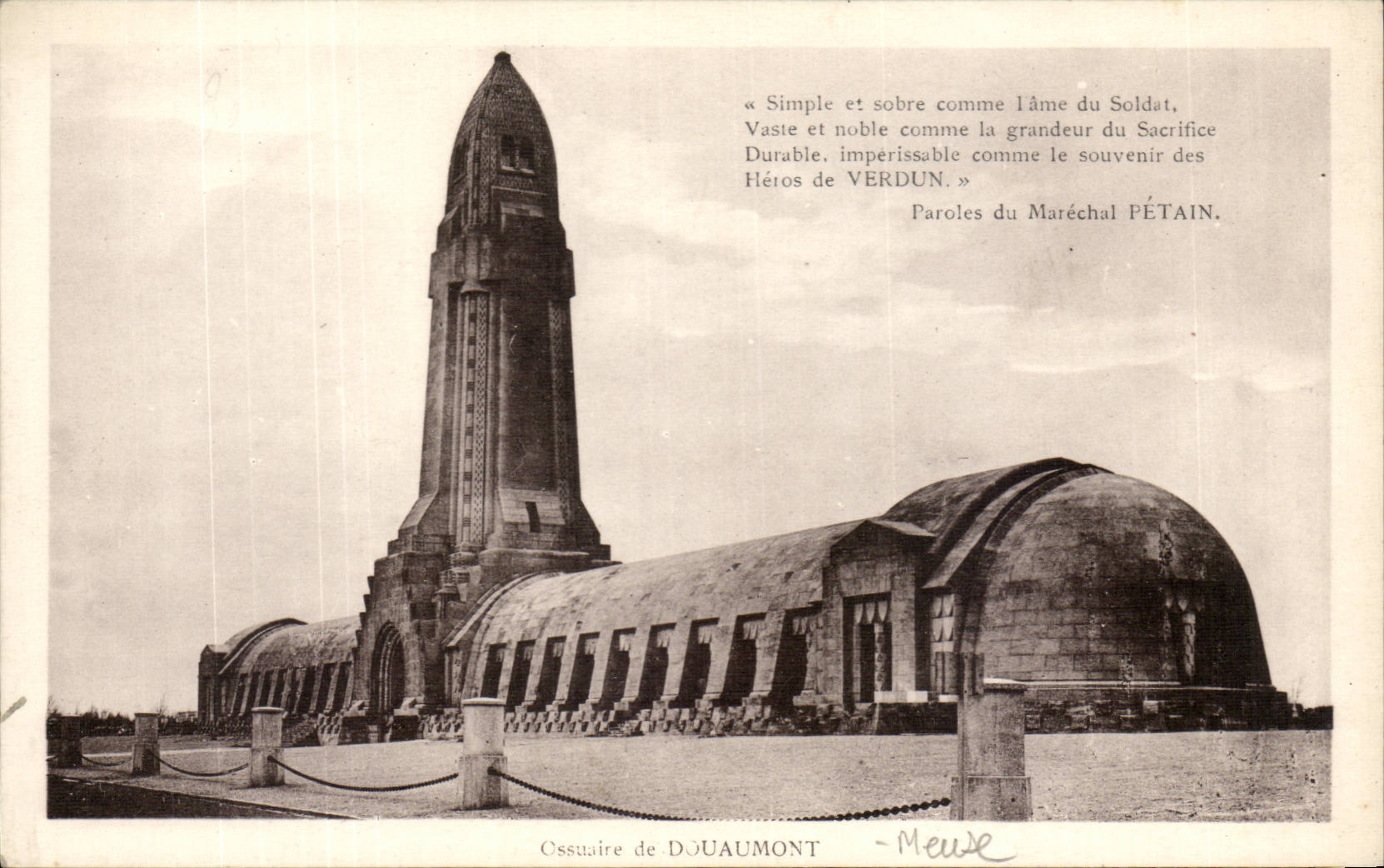 Ossuaire de Douaumont — Monument aux Morts — Meuse