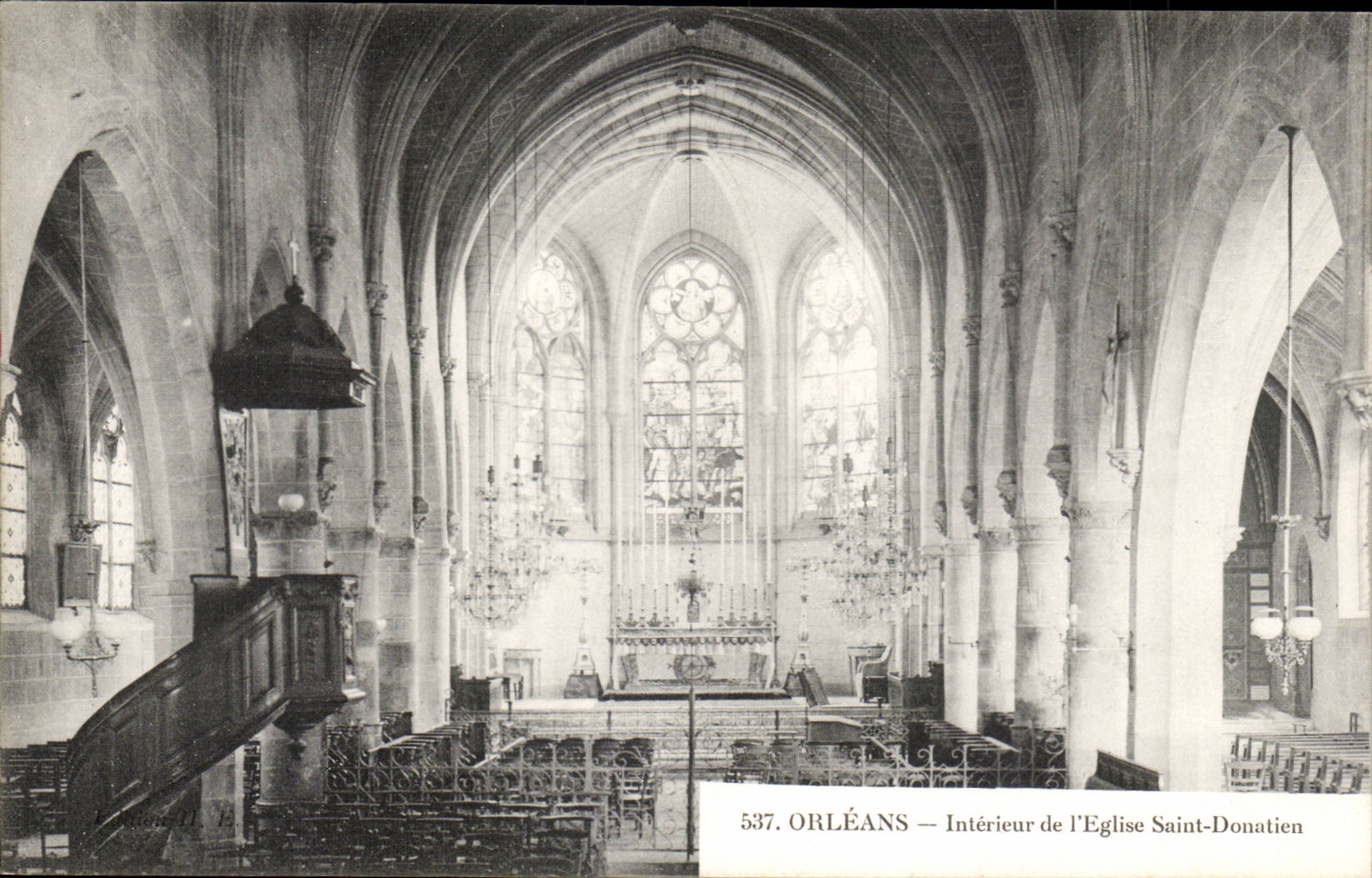 Orleans CPA Interieur de l'eglise Saint Donatien