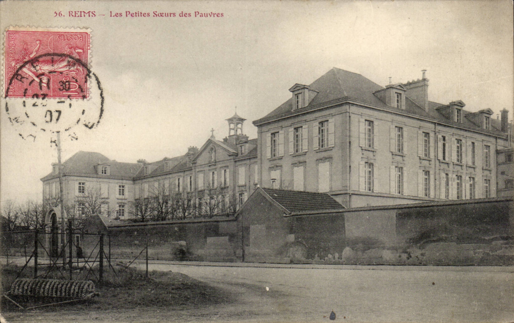 Reims CPA Les petites soeurs des pauvres