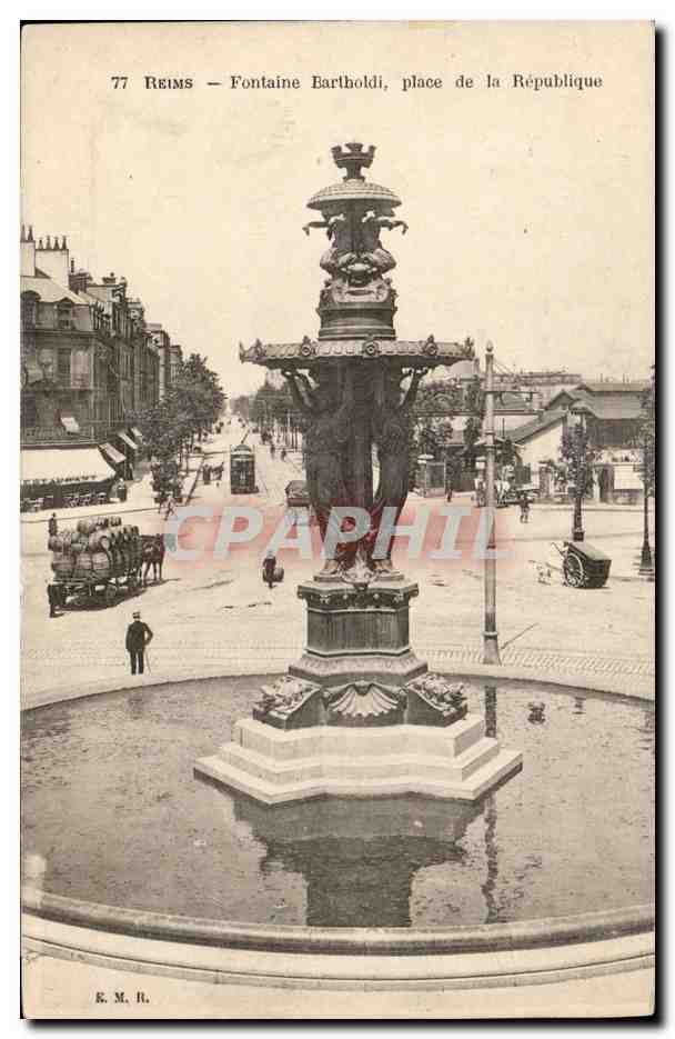 Reims CPA Fontaine Bartholdi Place de la Republique