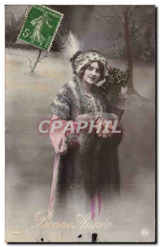 Femme en fourrure tenant un bouquet — Bonne Année — éditeur non identifié, n° de série 732