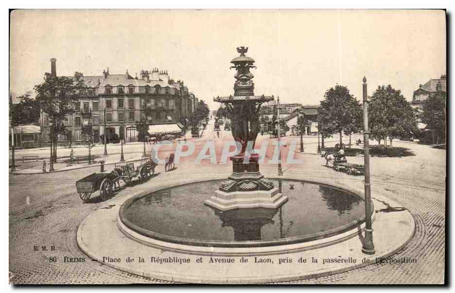 Reims CPA Place de la Republique et avenue de Laon pris de la passerelle de l'exposition 