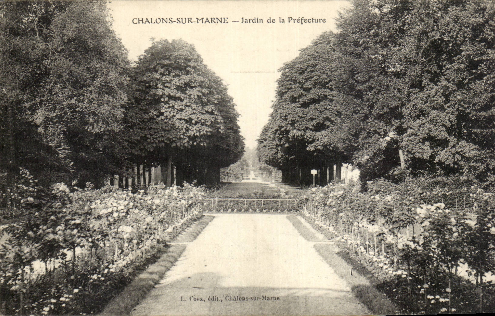 Chalons-sur-Marne — Jardin de la Préfecture — L. Coëx, édit., Chalons-sur-Marne