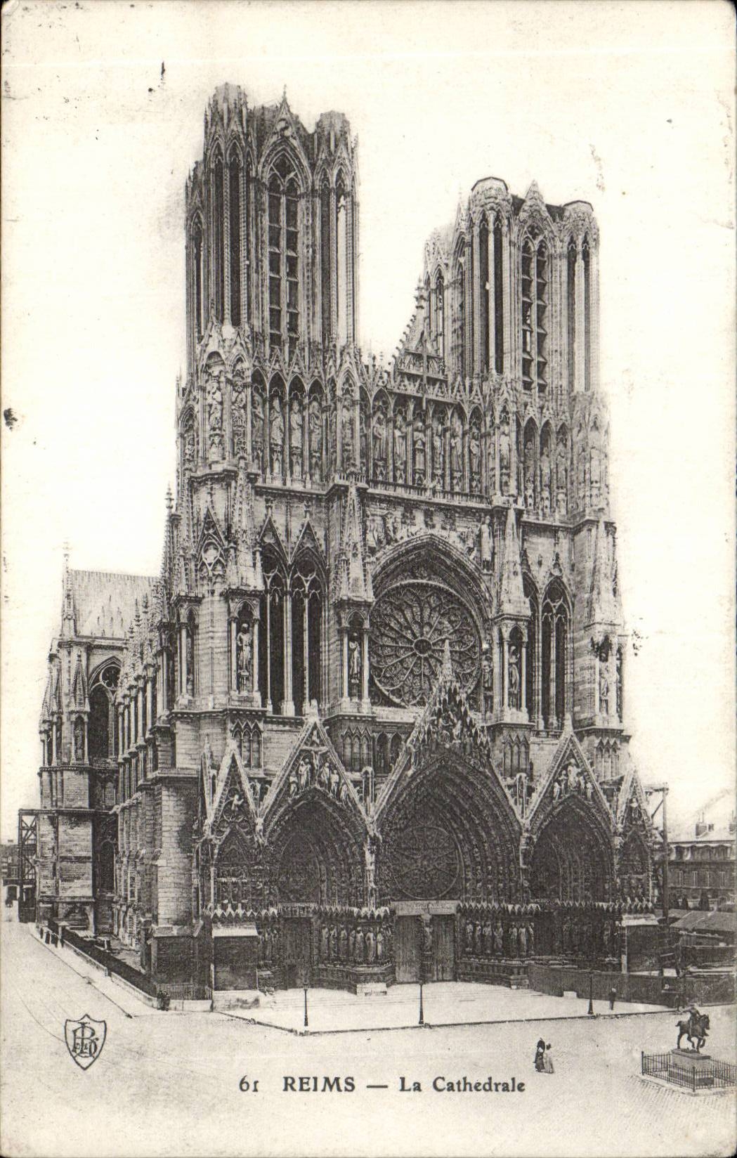 CPA Reims La cathedrale