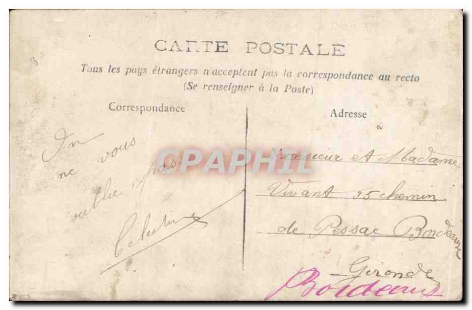 Femme en robe verte — avec bouquet de roses — éditeur anonyme, n° 587 — Reverso