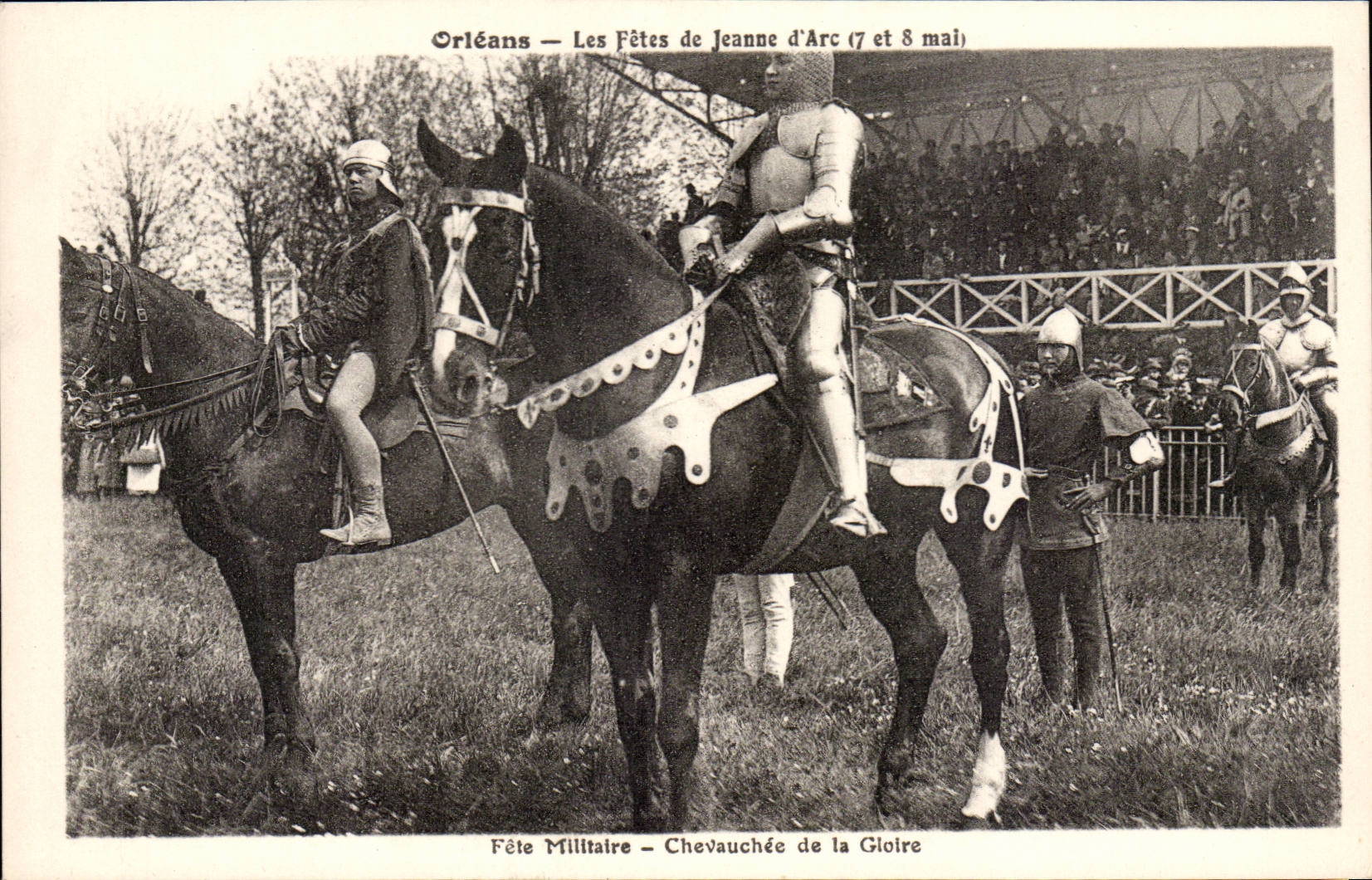 CPA Orleans les fetes de Jeanne d'arc 7 et 8 mai Fete militaire Chevauchee de la gloire 