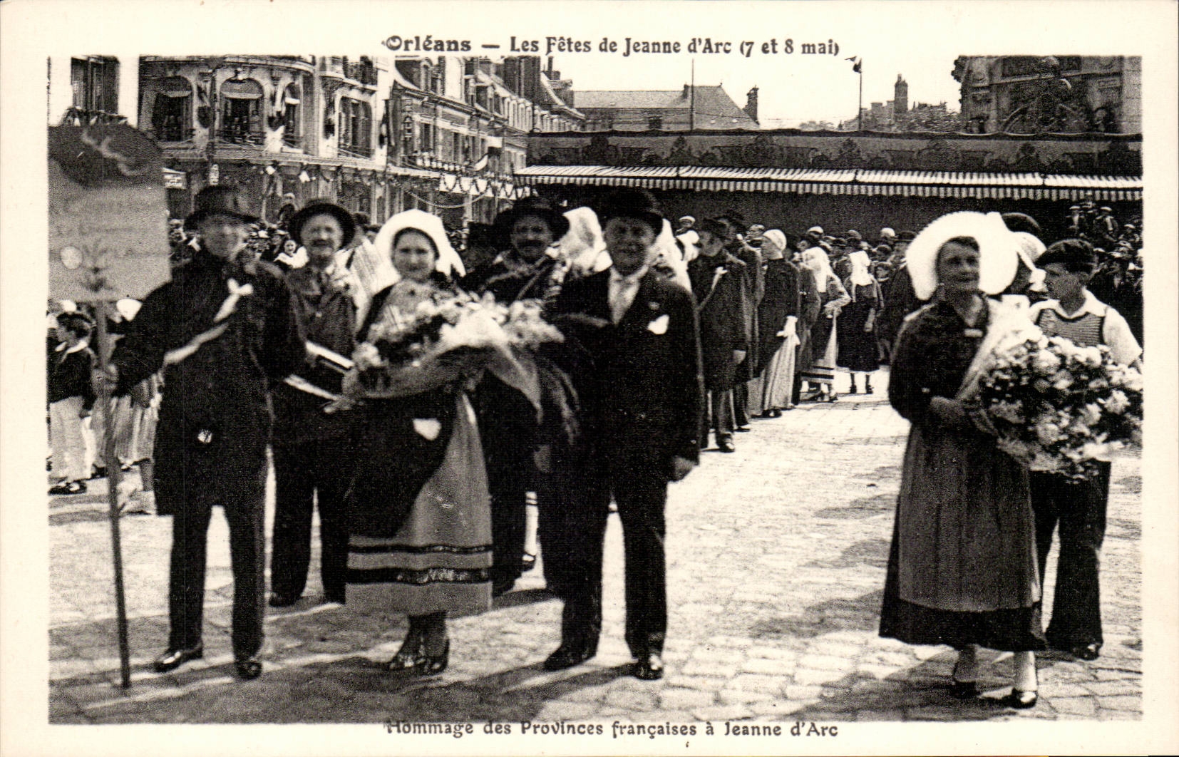 CPA Orleans les fetes de Jeanne d'arc 7 et 8 mai Hommage des Provinces francaises a Jeanne d'arc folklore