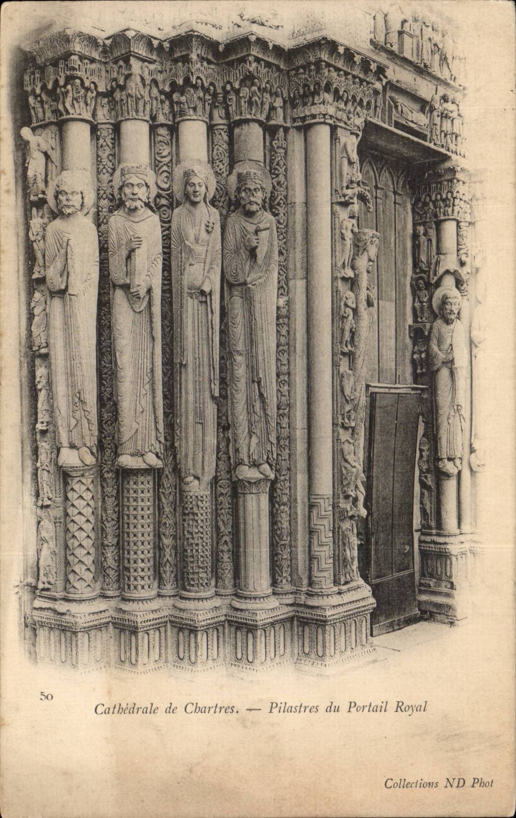 CPA Chartres Cathedrale Pilastres du portail royal