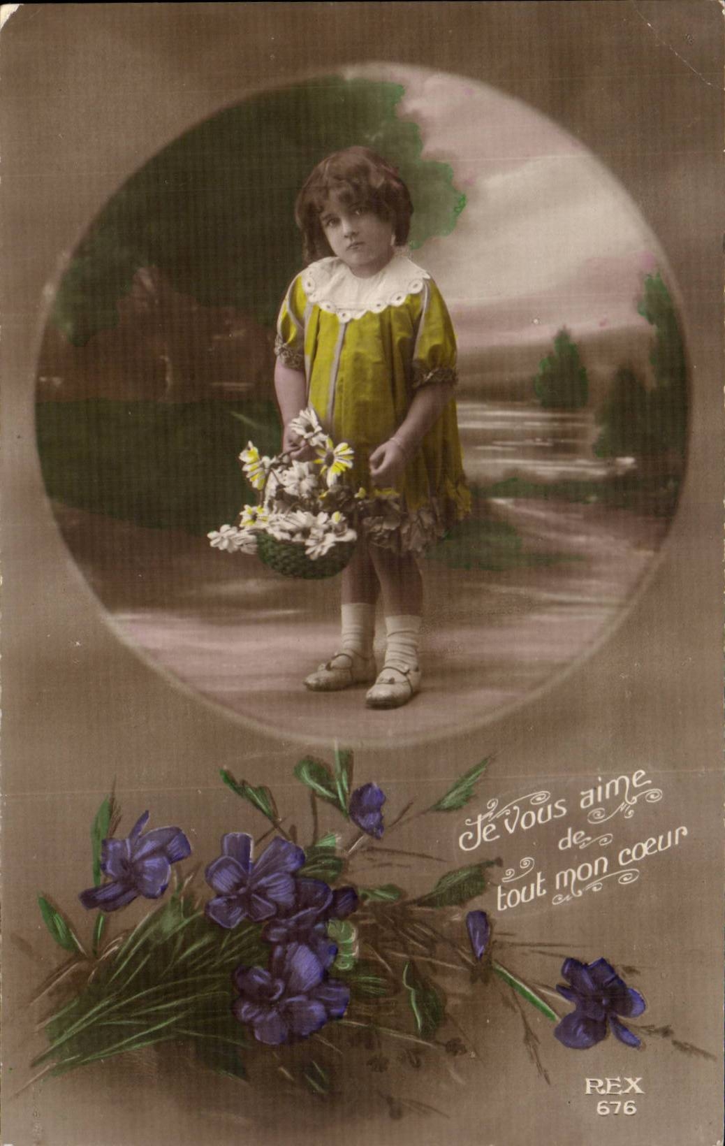 Kleine Mädchen mit Blumenkorb — REX 676