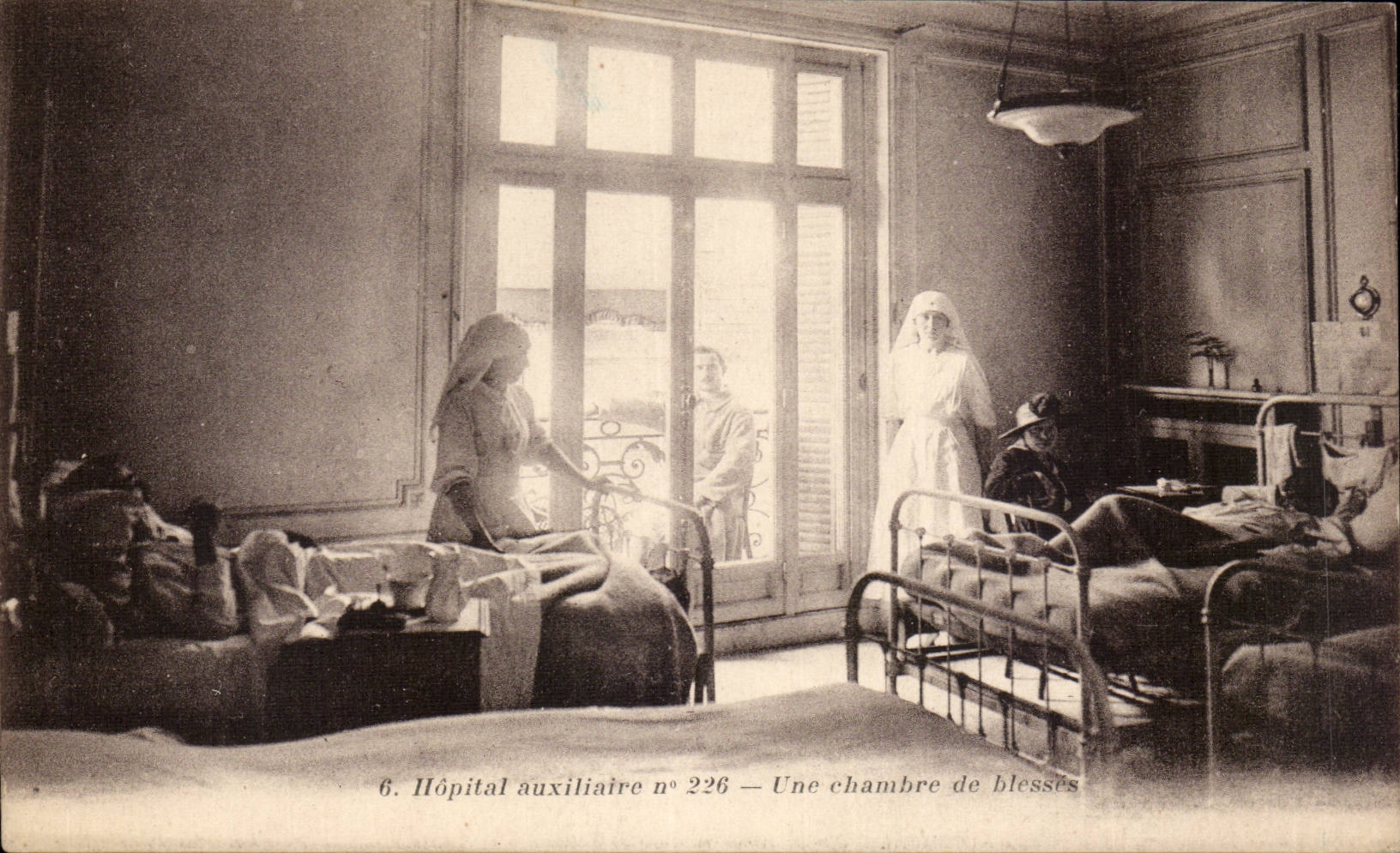 Hôpital auxiliaire n° 226 — Une chambre de blessés