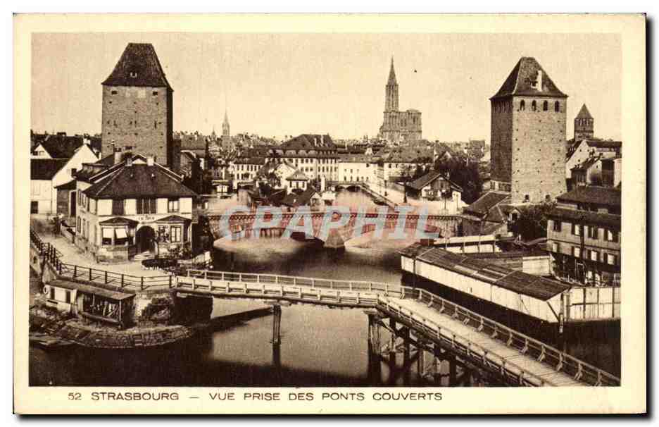 CPA Strasbourg Vue prise des trois ponts couverts