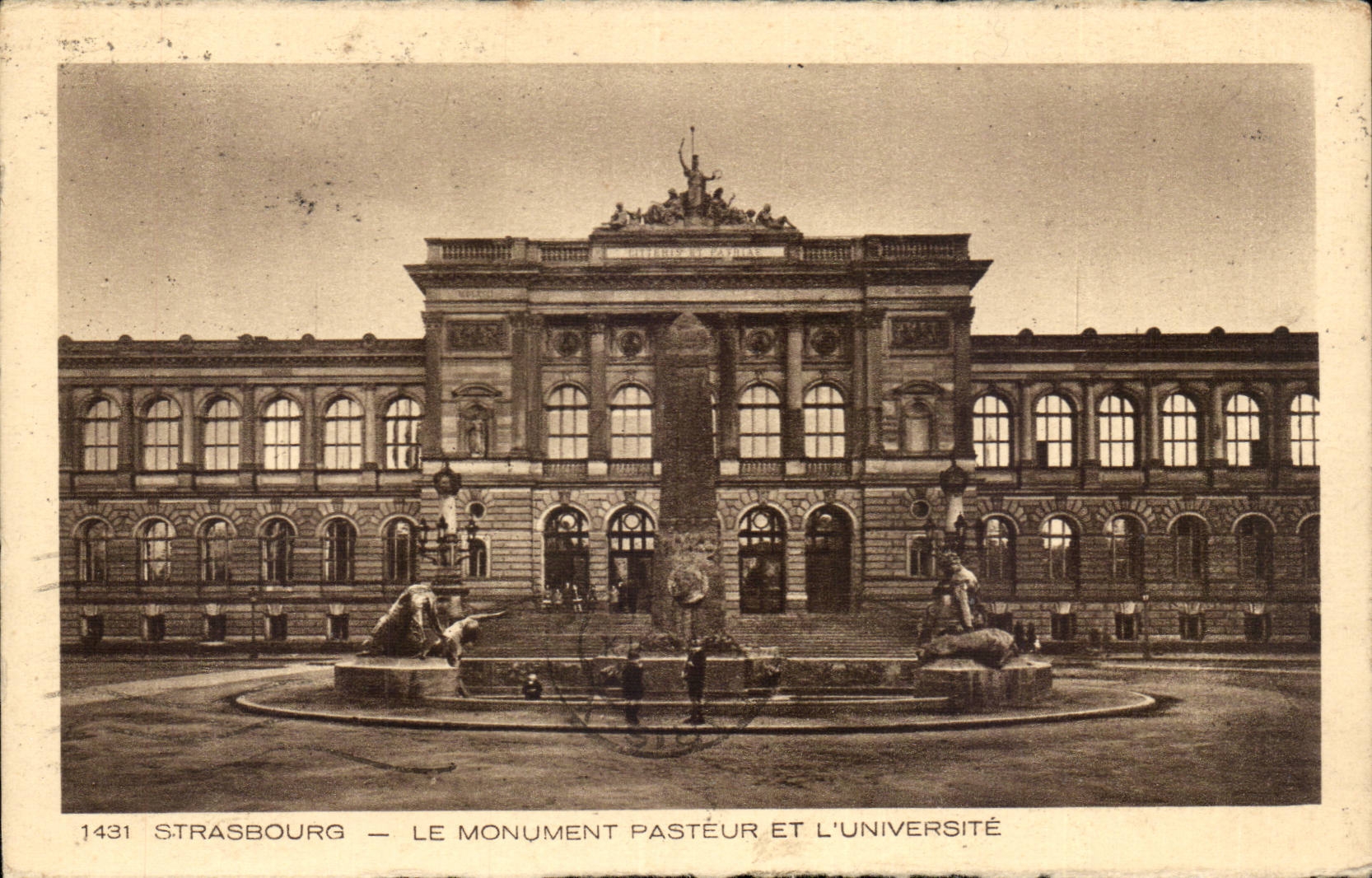 CPA Strasbourg Le monument Pasteur et l'universite