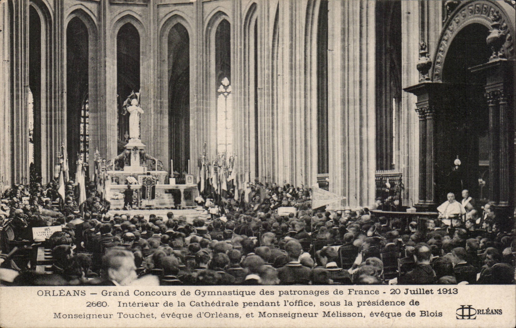 CPA Orleans Grand concours de gymnastique des patronages de France 20 juillet 1913 Interieur de la cathedrale pendant
