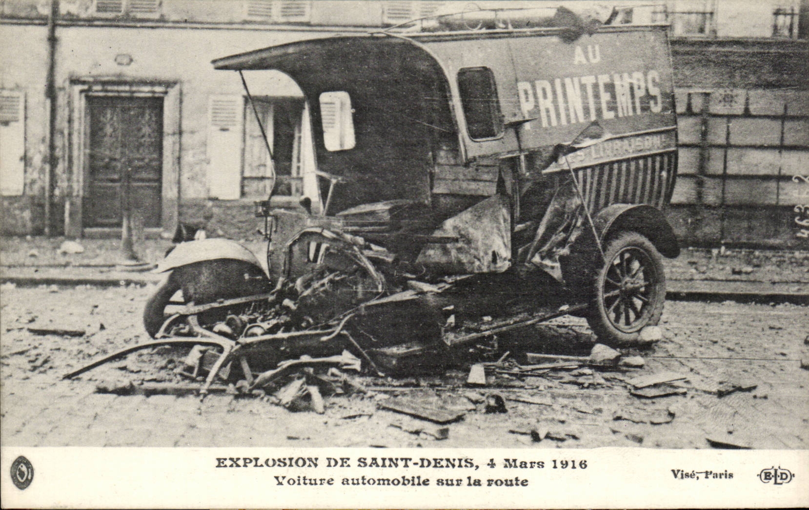 Explosion de Saint-Denis — Voiture automobile sur la route — Visé, Paris