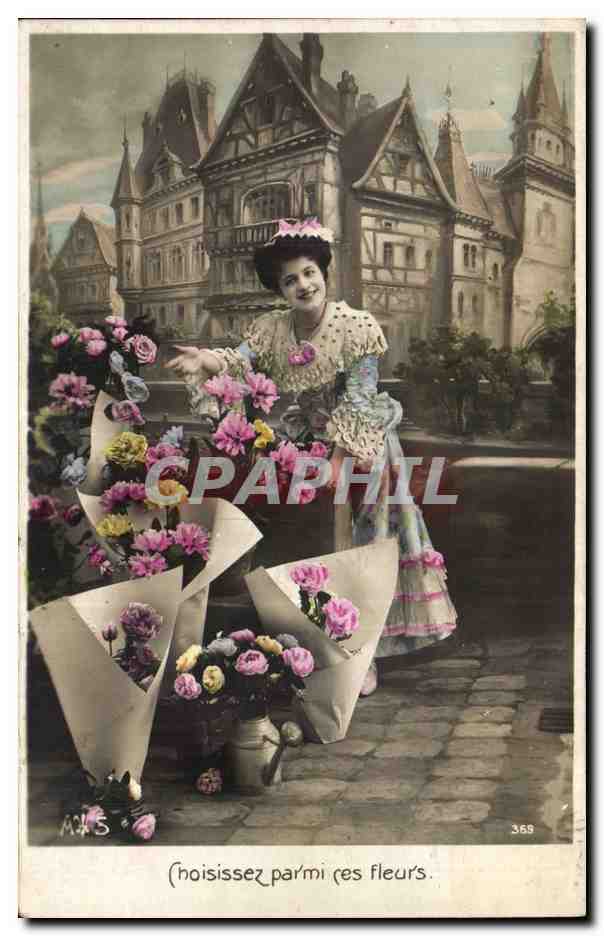 Femme en robe fleurie avec bouquets — éditeur MAS, n° 369