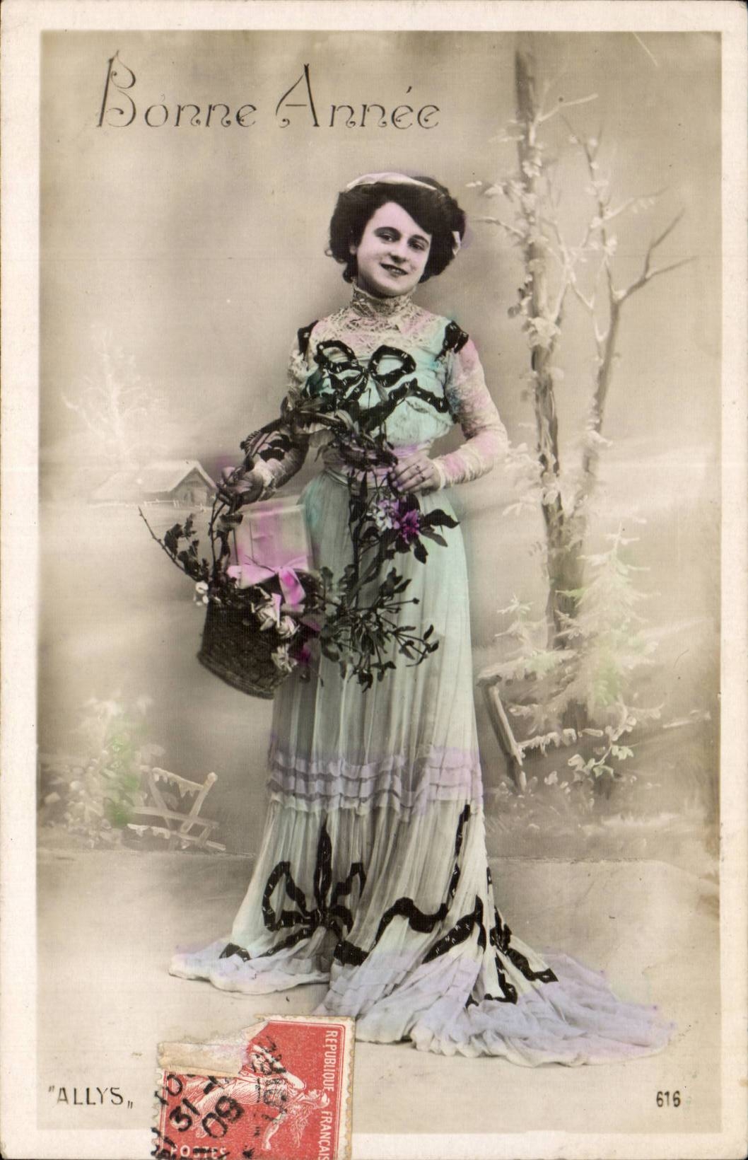Femme en robe de style Art Nouveau — Bonne Année — "ALLYYS" n°616