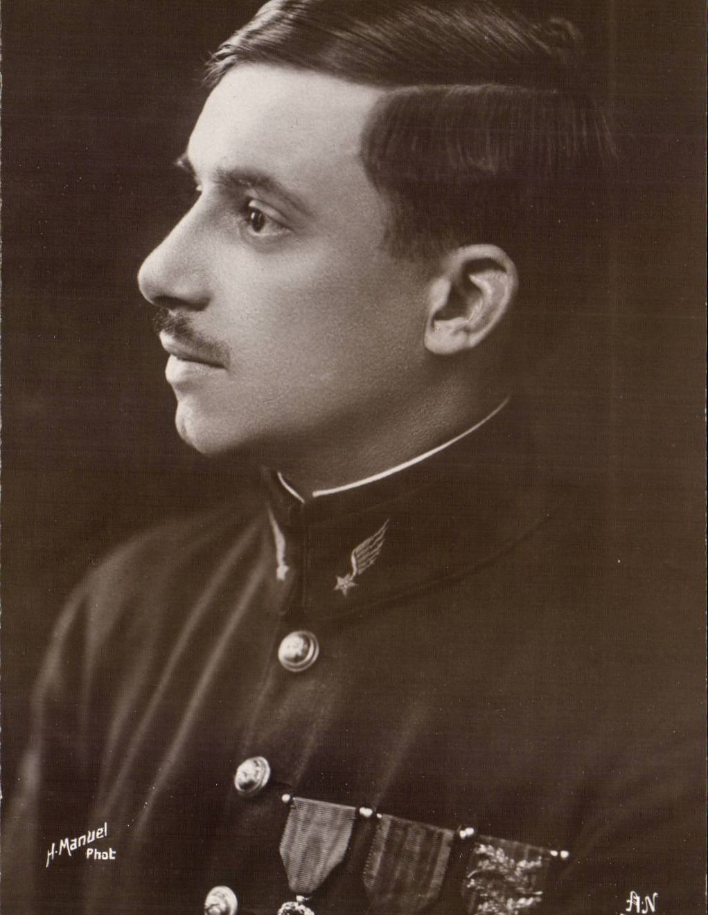 CPA Militaria Les as de l'aviation Gilbert 