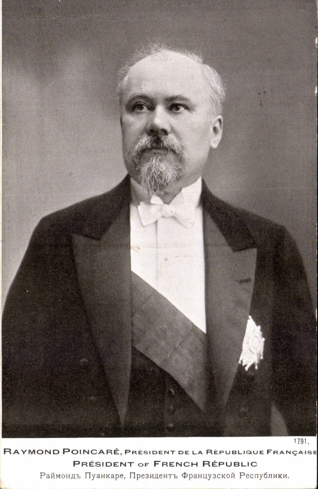 CPA Raymond Poincare President de la Republique Francaise Homme Politique