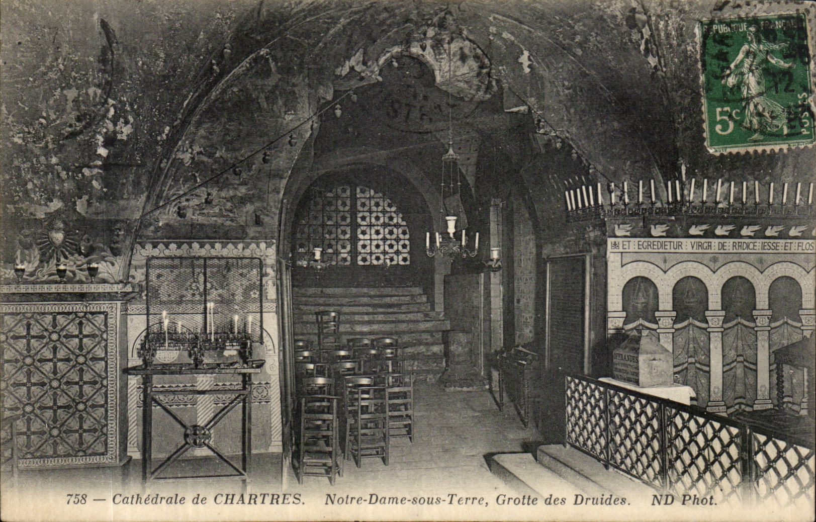 CPA Chartres Cathedrale Notre Dame sous terre Grotte des Druides