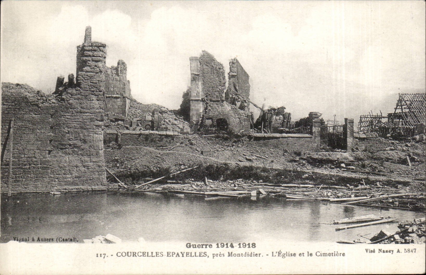 Courcelles-Epayelles, près Montdidier — L'Église et le Cimetière — Vignal à Auzers (Cantal), n°117