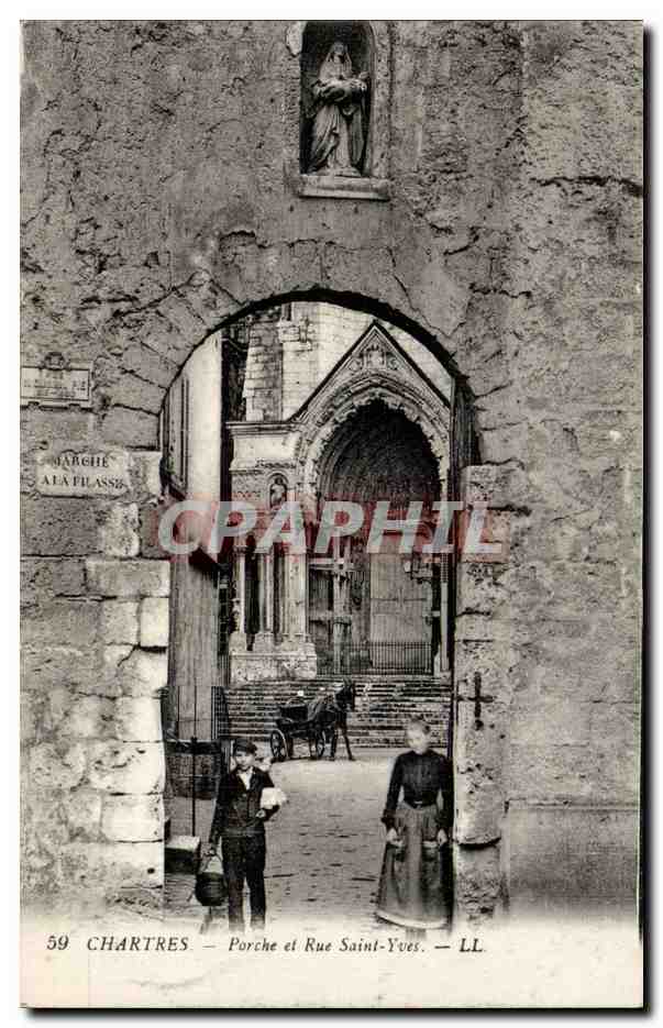 Chartres — Porche et Rue Saint-Yves — LL