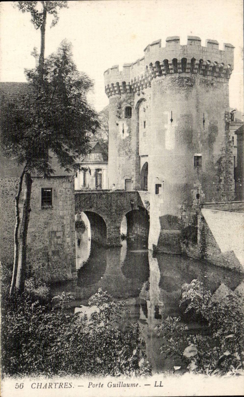 Chartres CPA Porte Guillaume