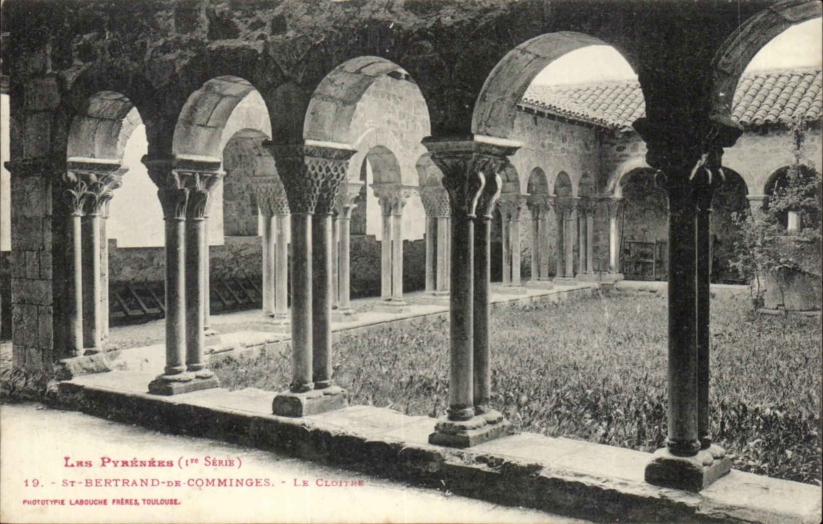 CPA St Bertrand de Comminges Le cloitre