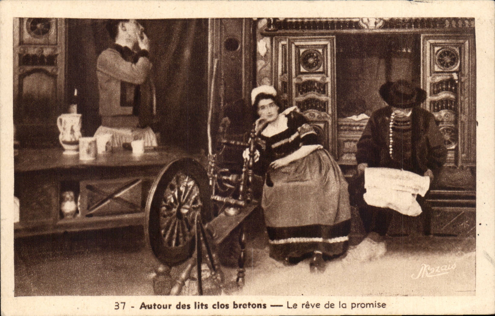 Bretagne CPA Les lits clos Folklore Costume 