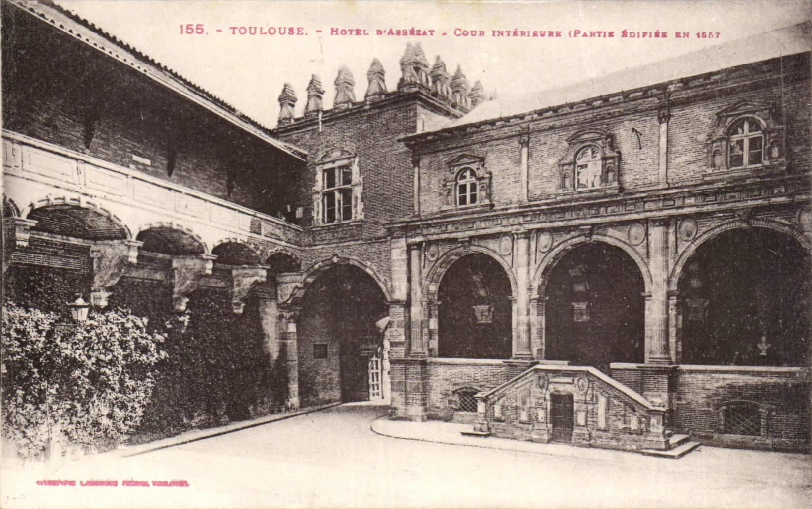 Toulouse CPA Hotel d'Assezat Cour interieure (partie edifiee en 1557)