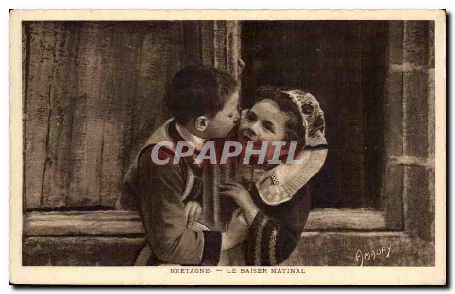 CPA Bretagne Folklore Le baiser matinal Enfants