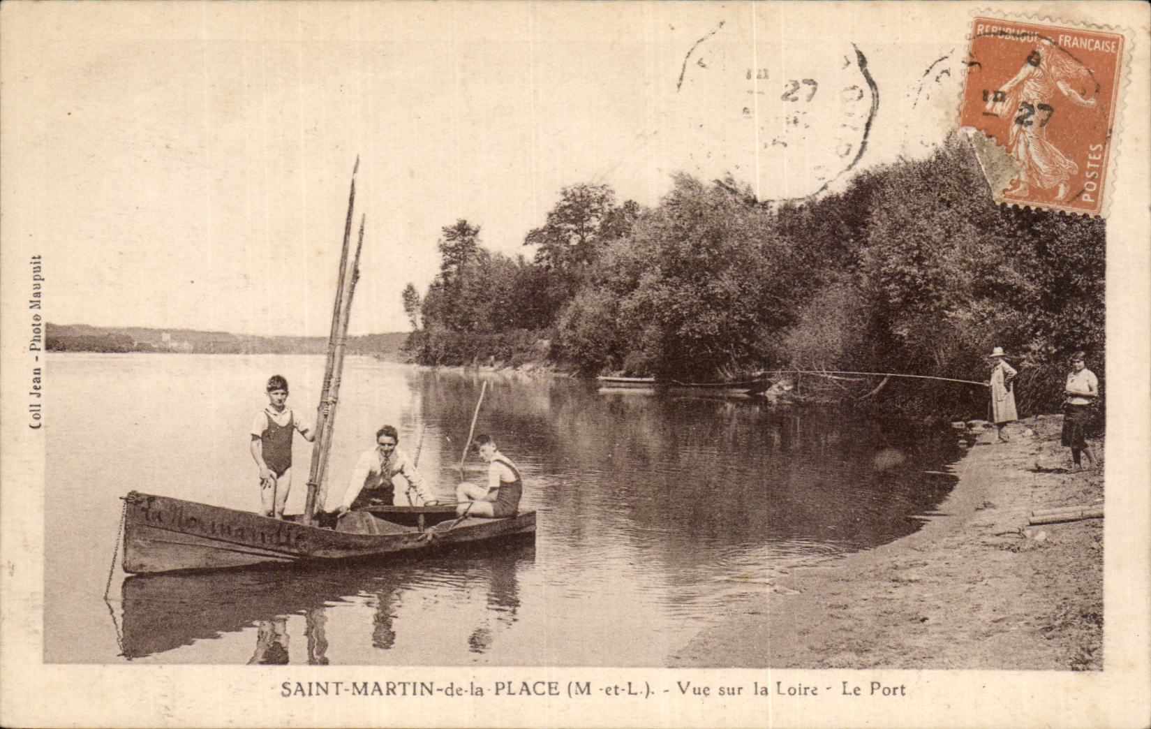 CPA Saint Martin de la Place Vue sur la Loire Le port Bateau la Normandie