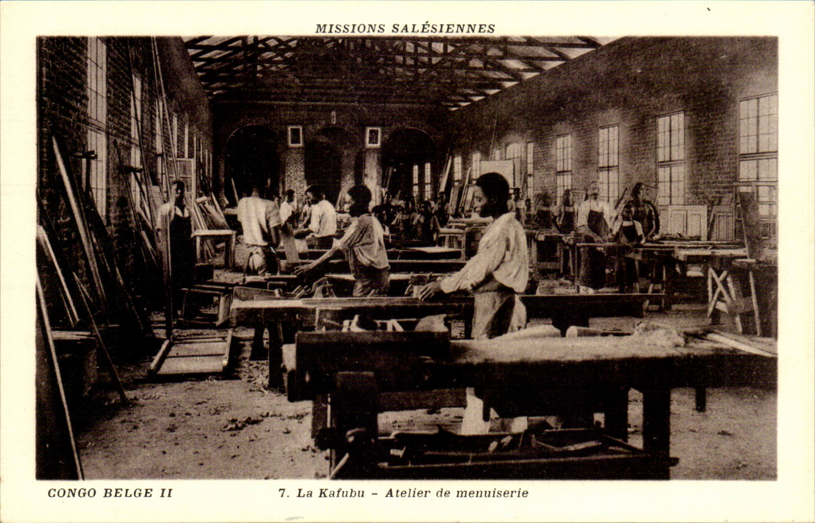 CPA Missions salesiennes Congo Belge La Kafubu Atelier de mensuiserie