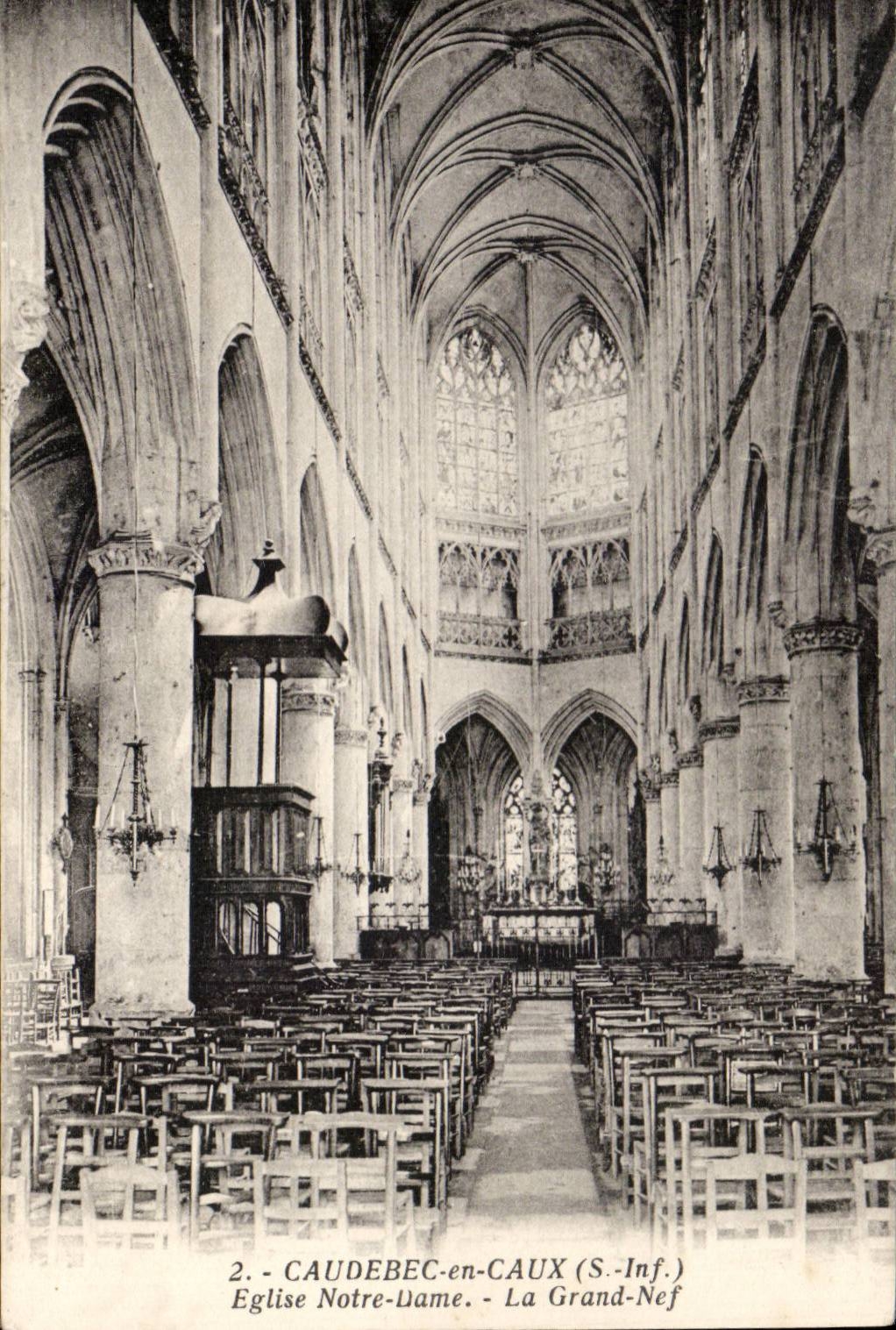 Caudebec en Caux CPA Eglise Notre Dame La grand nef