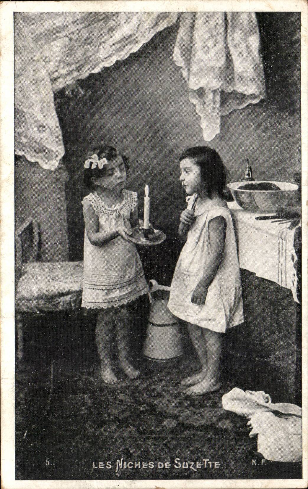 CPA Fantaisie Enfants Les niches de Suzette