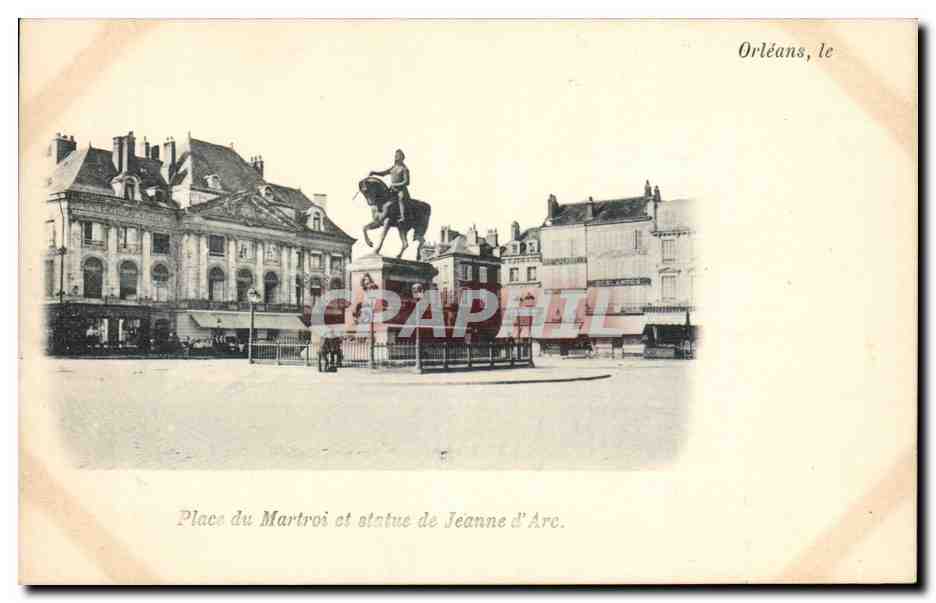 CPA Orleans Place du Martroi et statue de Jeanne d'arc